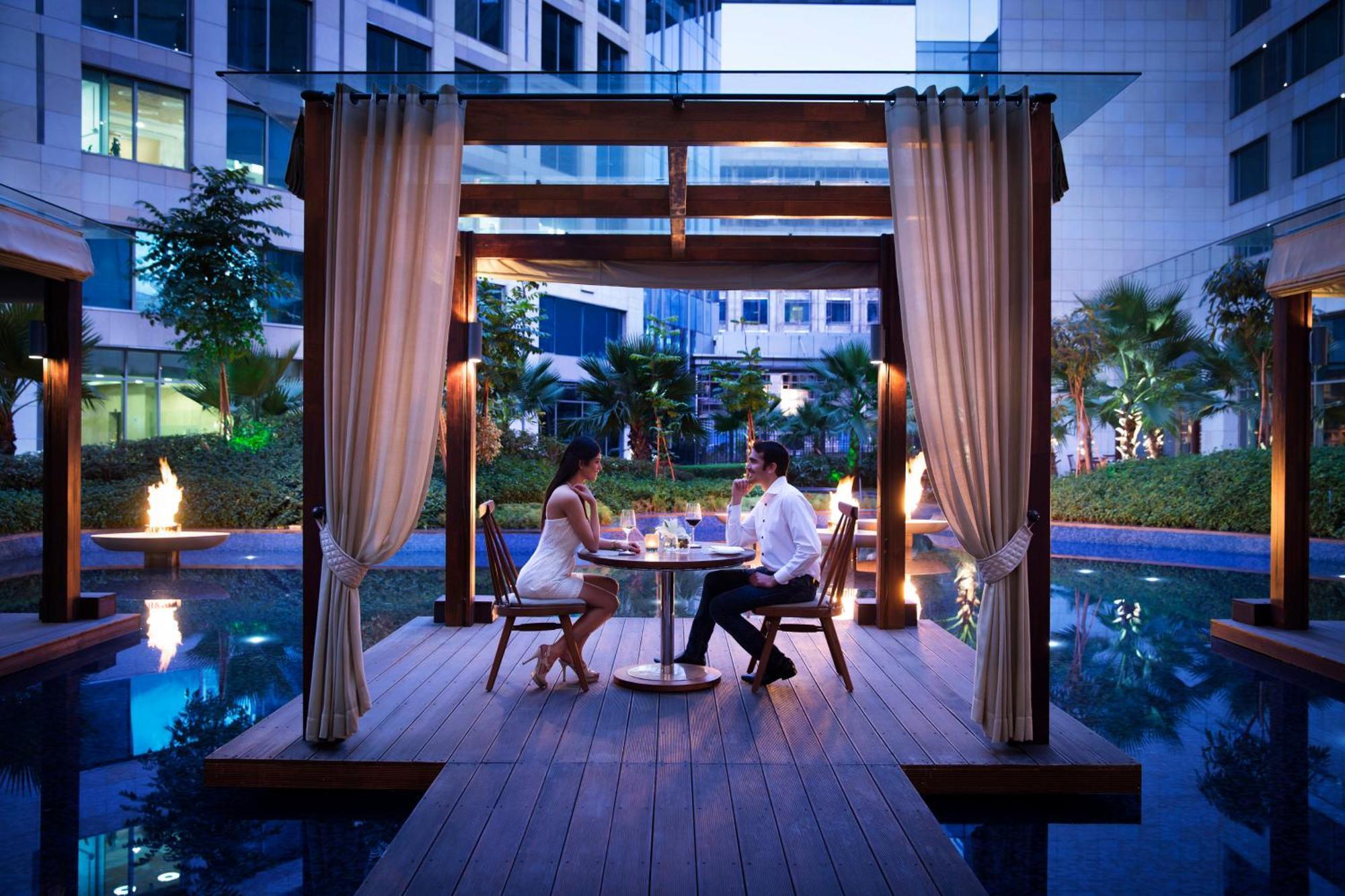 Jw Marriott Hotel New Delhi Aerocity Ngoại thất bức ảnh The Cove