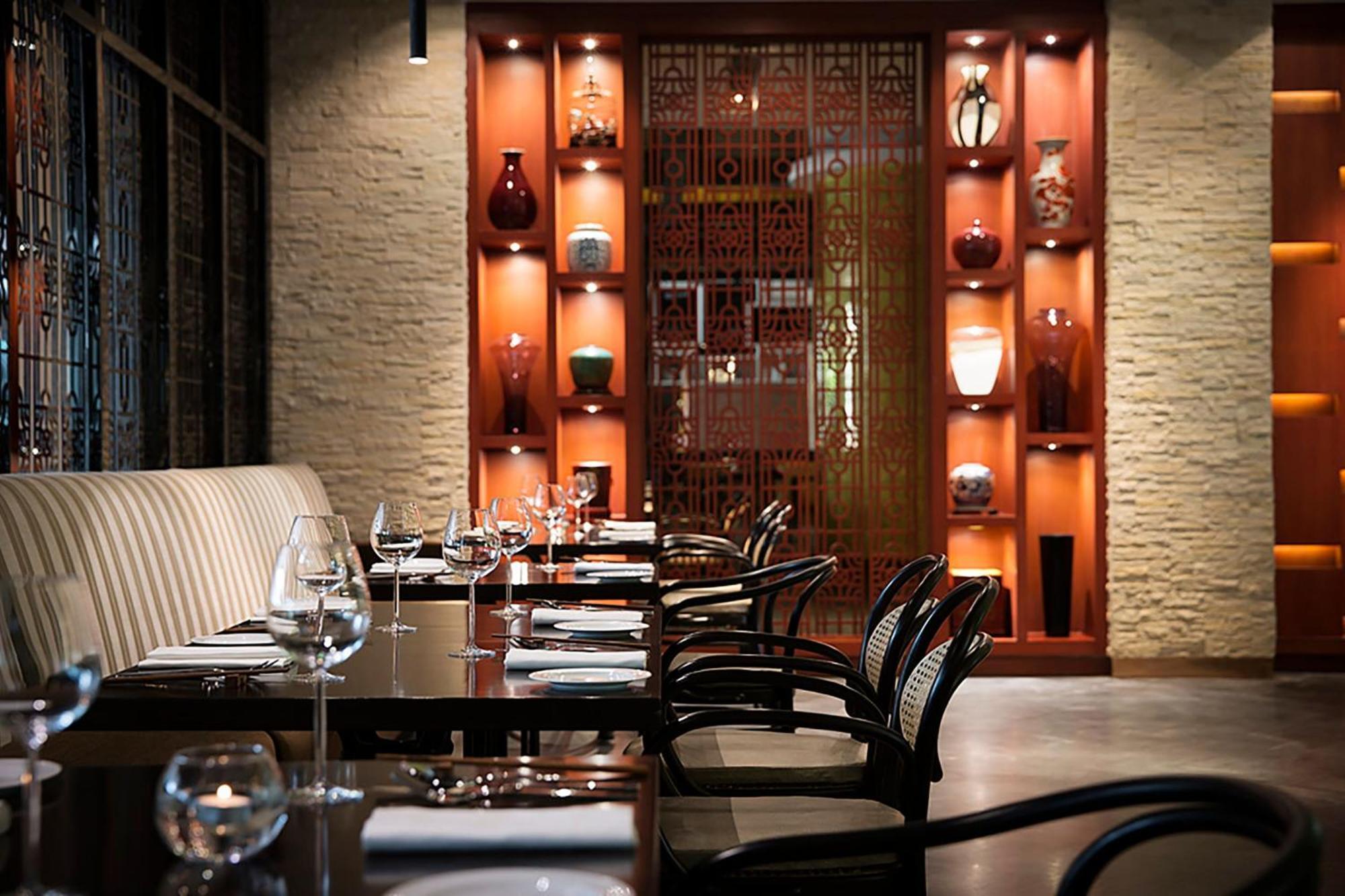 Jw Marriott Hotel New Delhi Aerocity Ngoại thất bức ảnh Interior of the restaurant